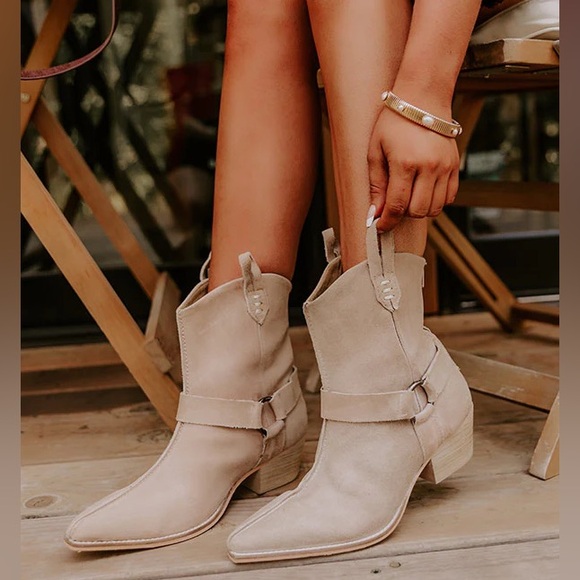 Matisse Shoes - NWT MATISSE TOMBSTONE SUEDE COWBOY BOOT Sz 5 (no original box)